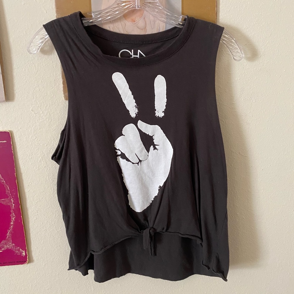 Chaser peace sign graphic tee